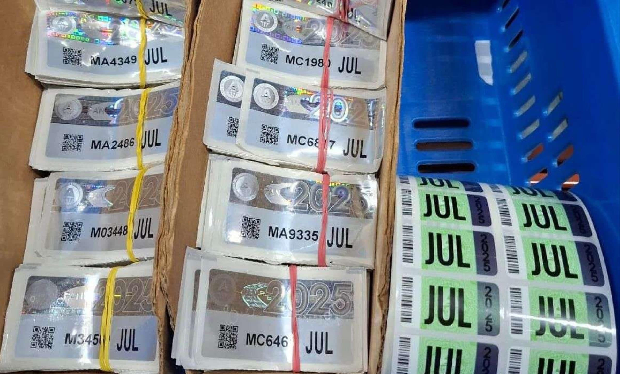 Alcaldía de Panamá reitera llamado a retirar calcomanías vehiculares de agosto