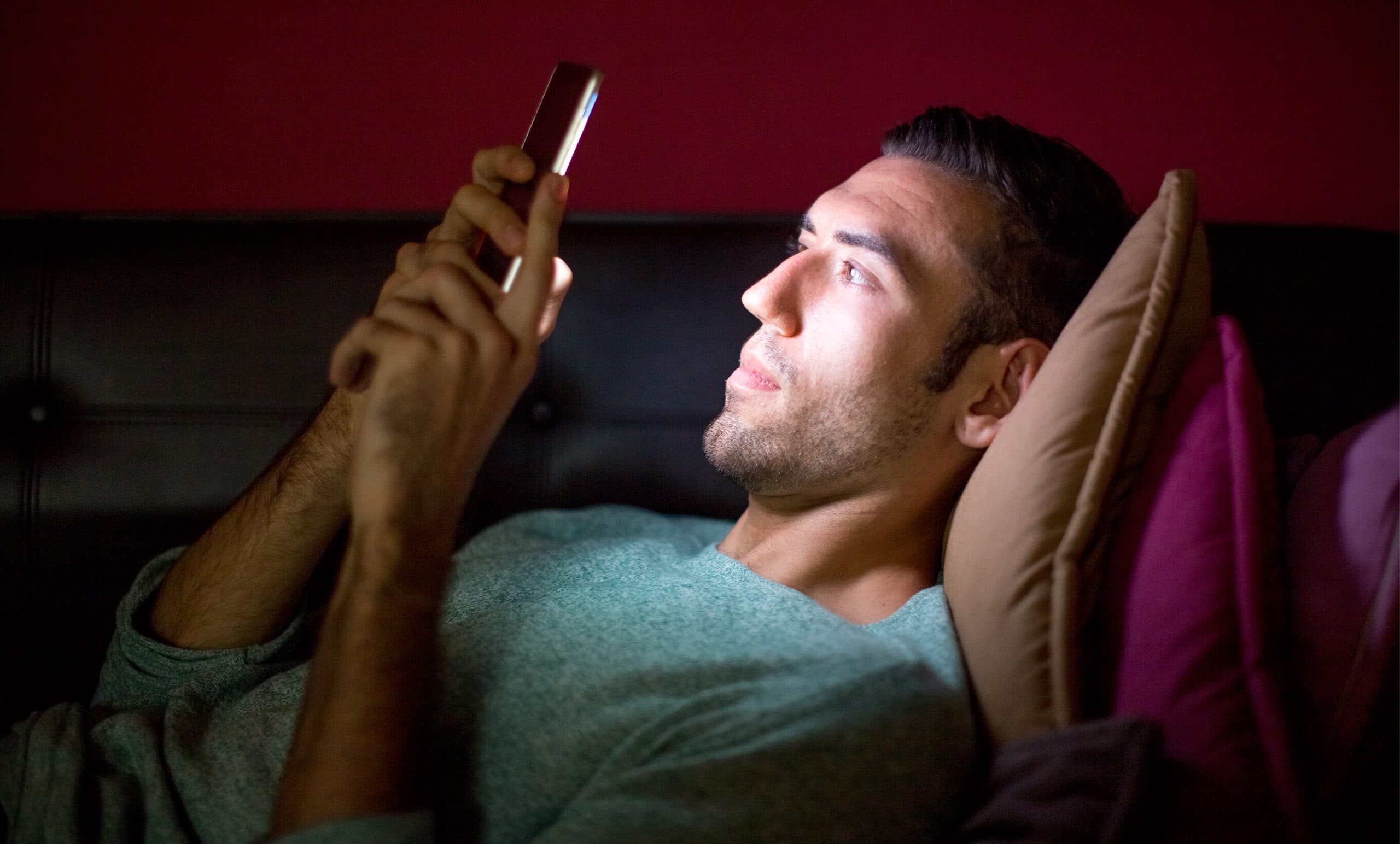 Cuando la mente no descansa: ¿Por qué a muchos les cuesta dormir en la noche?