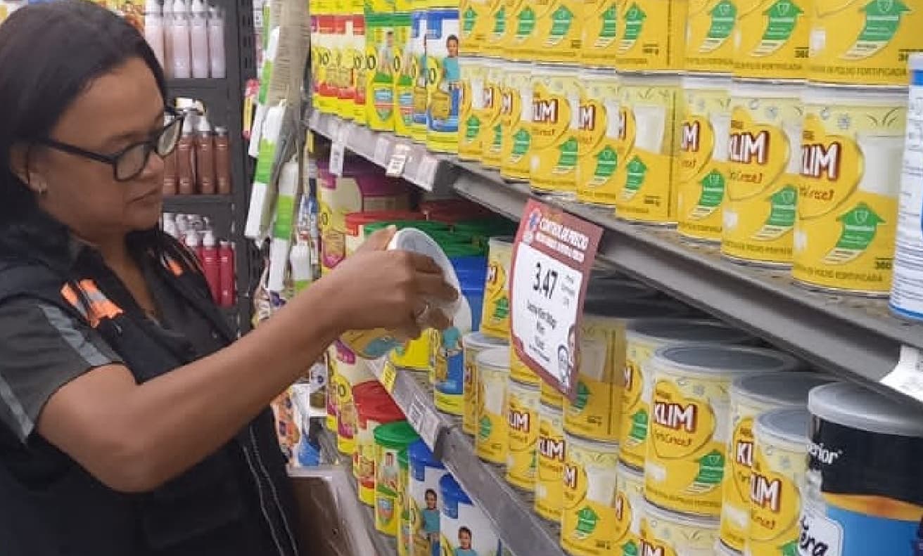 Acodeco-Los Santos detecta más de 15 mil productos vencidos y múltiples irregularidades en comercios durante 2025