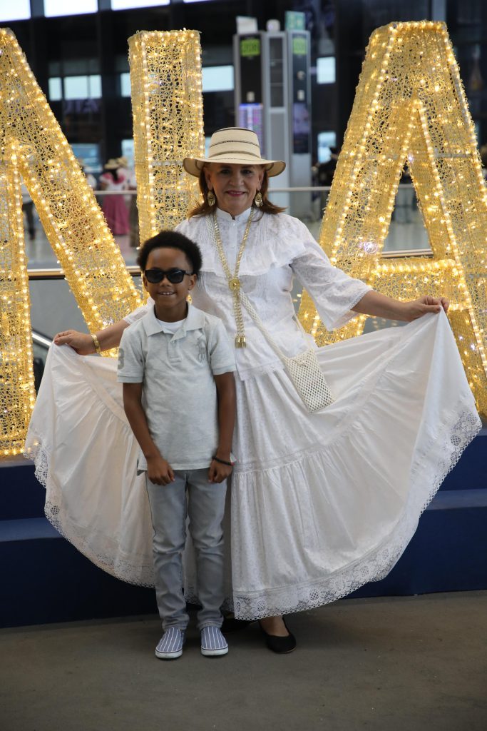 IMG-20250725-WA0121-683x1024 Aeropuerto de Tocumen se viste de pollera en un desfile que celebra la identidad panameña ante el mundo